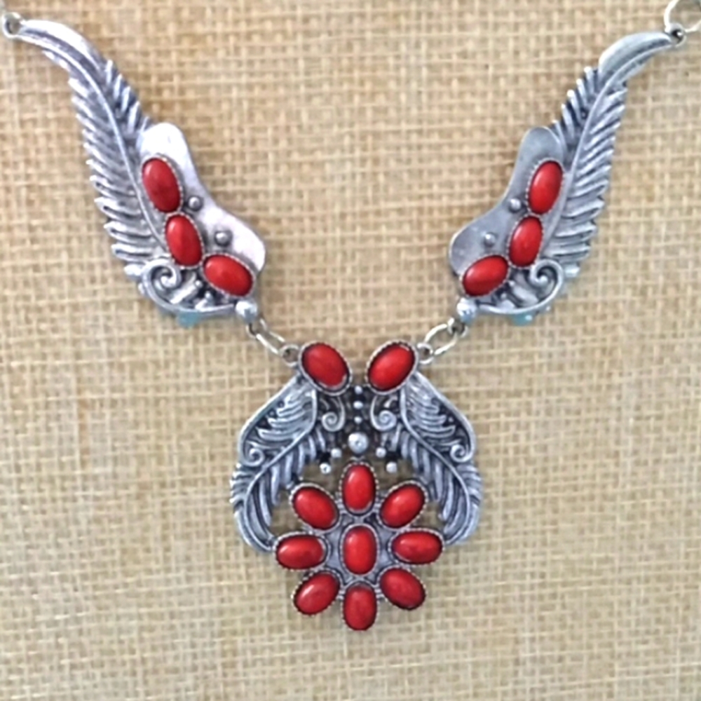Southwest Red Turquoise Necklace
